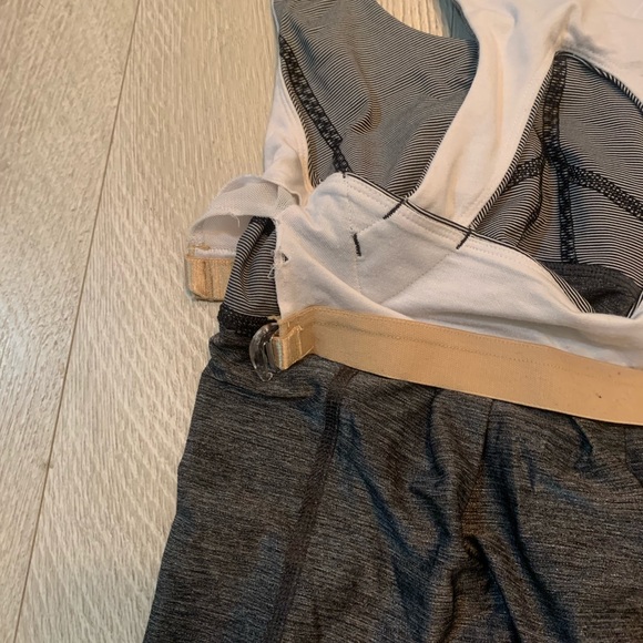 Lululemon tank - Picture 3 of 4